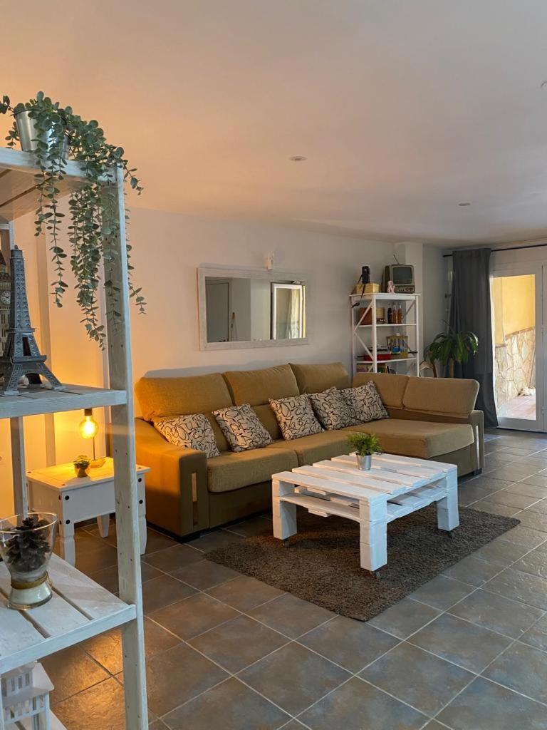 Acogedor Apartamento Loft Alhaurin de la Torre Luaran gambar