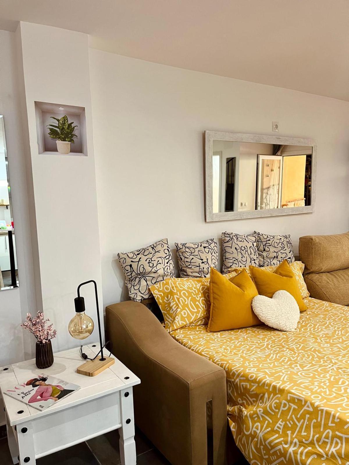 Acogedor Apartamento Loft Alhaurin de la Torre Luaran gambar